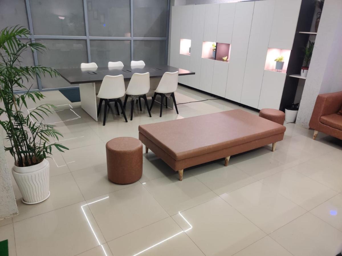 Restel Studio Flats Hyderabad Esterno foto